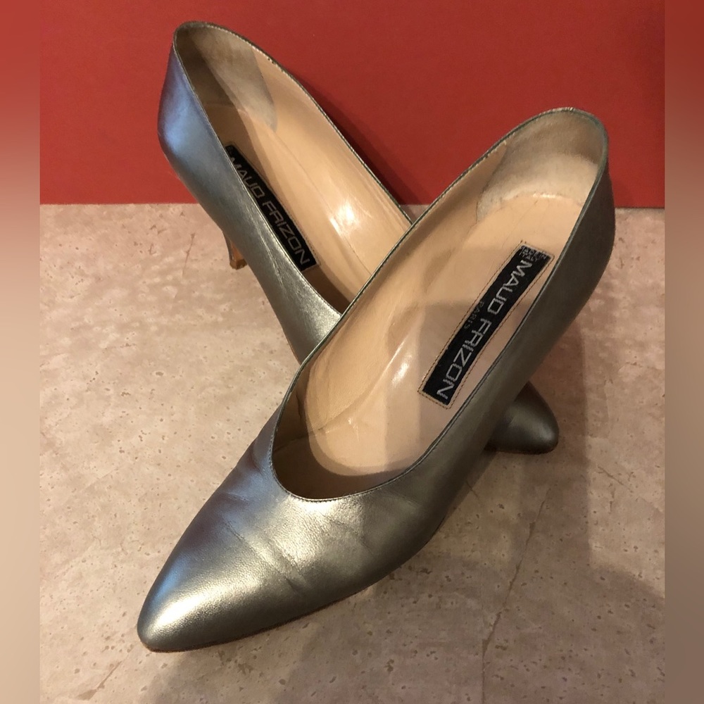 Vintage Maud Frizon metallic pumps.  Size 39.